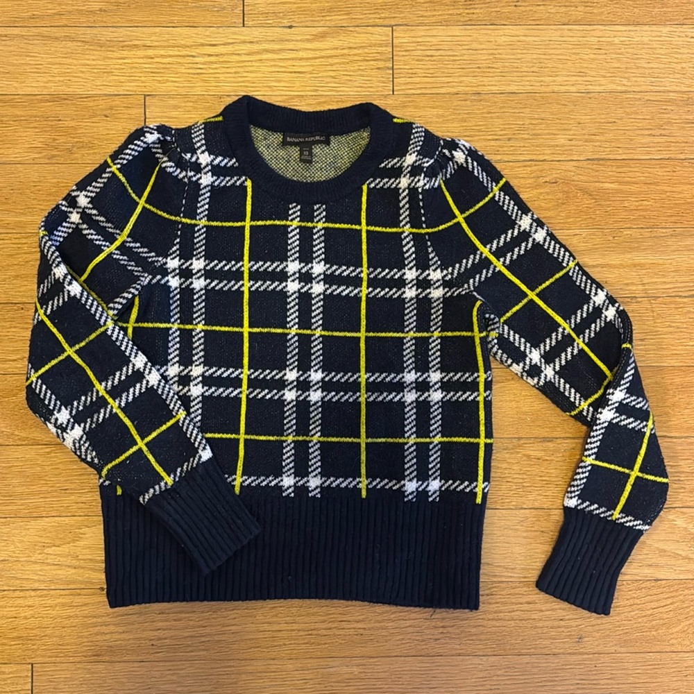 Banana Republic Plaid Sweater
